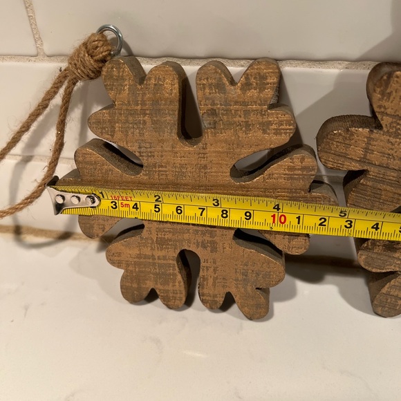 14 Distressed Rustic Wooden Snowflake ❄️ Ornaments jute hanger - Picture 6 of 6